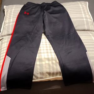 UNDER ARMOUR BOYS LARGE